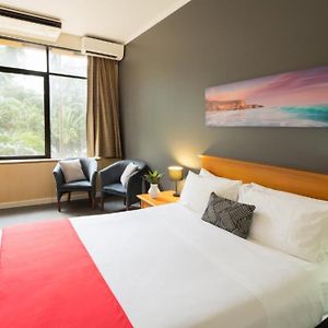 Frontier Queen Room